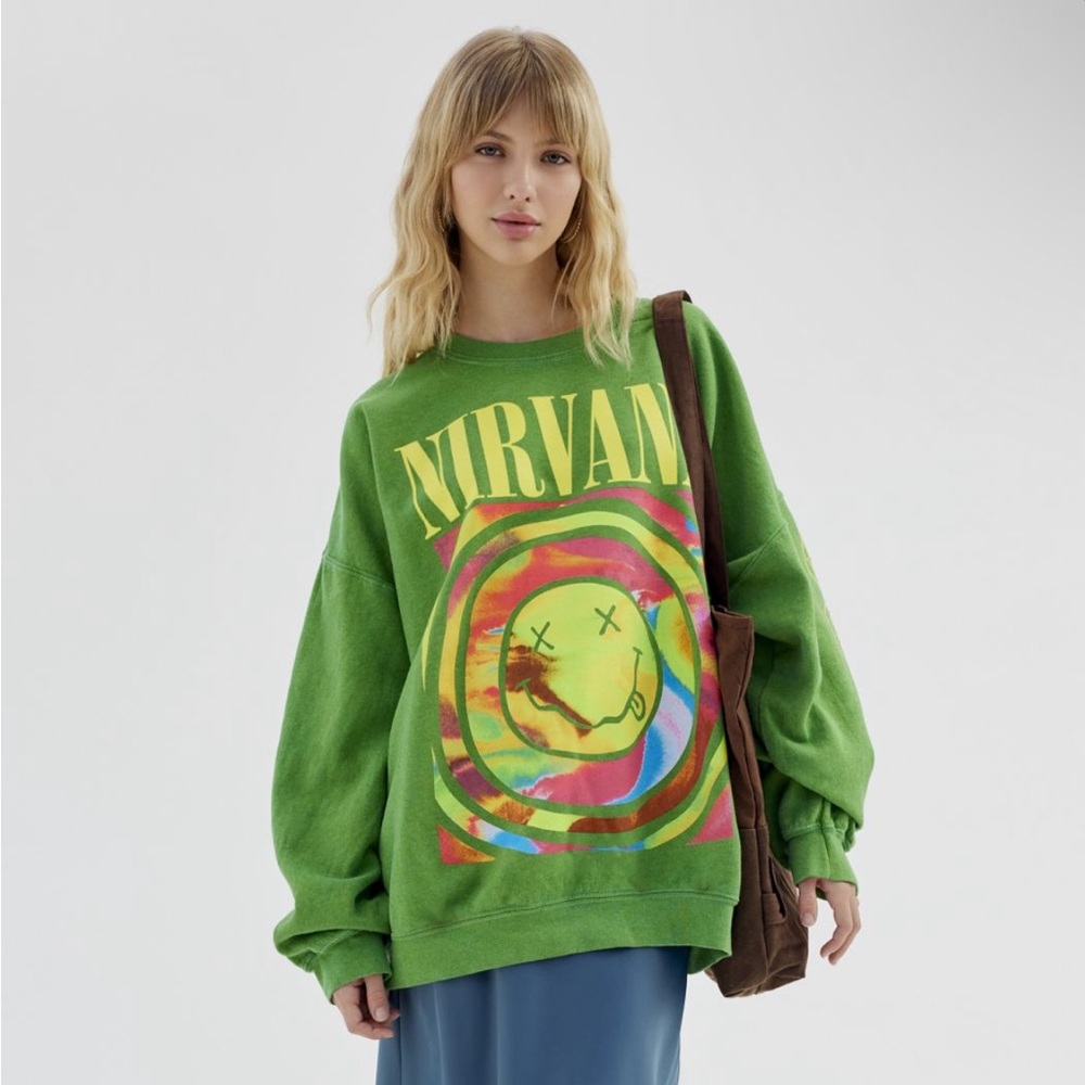 ✨ NWT UO Nirvana Smile Overdyed Sweatshirt - Picture 2 of 6